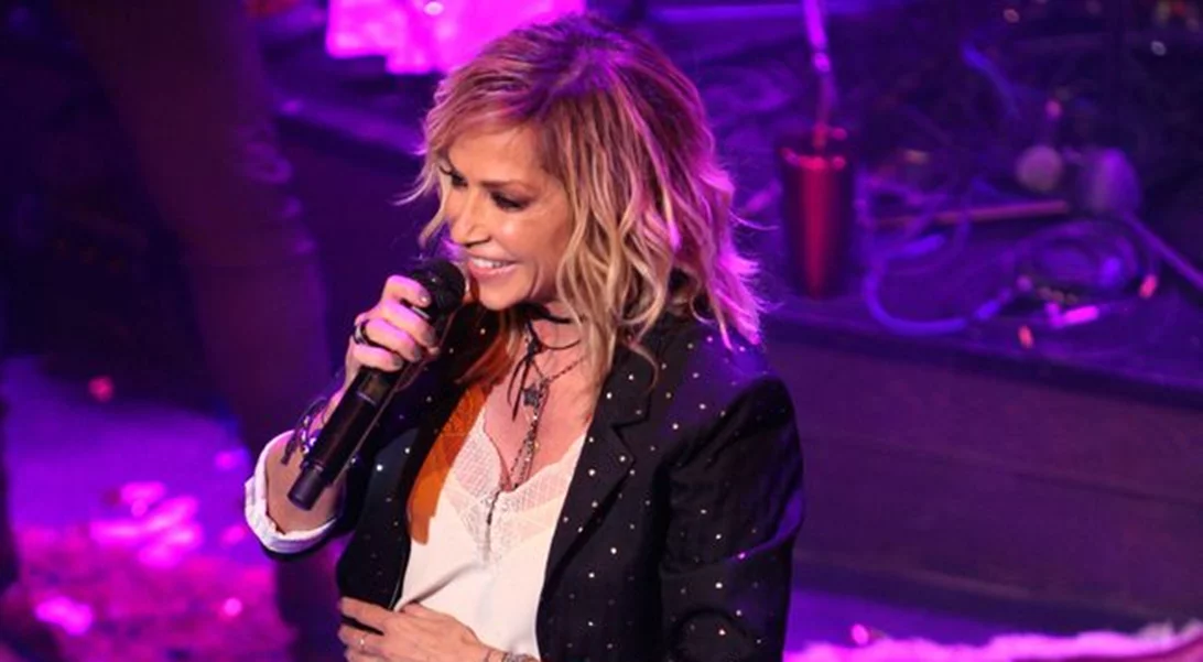 Άννα Βίσση: Πρεμιέρα με το Νίκο Καρβέλα στο πλευρό της