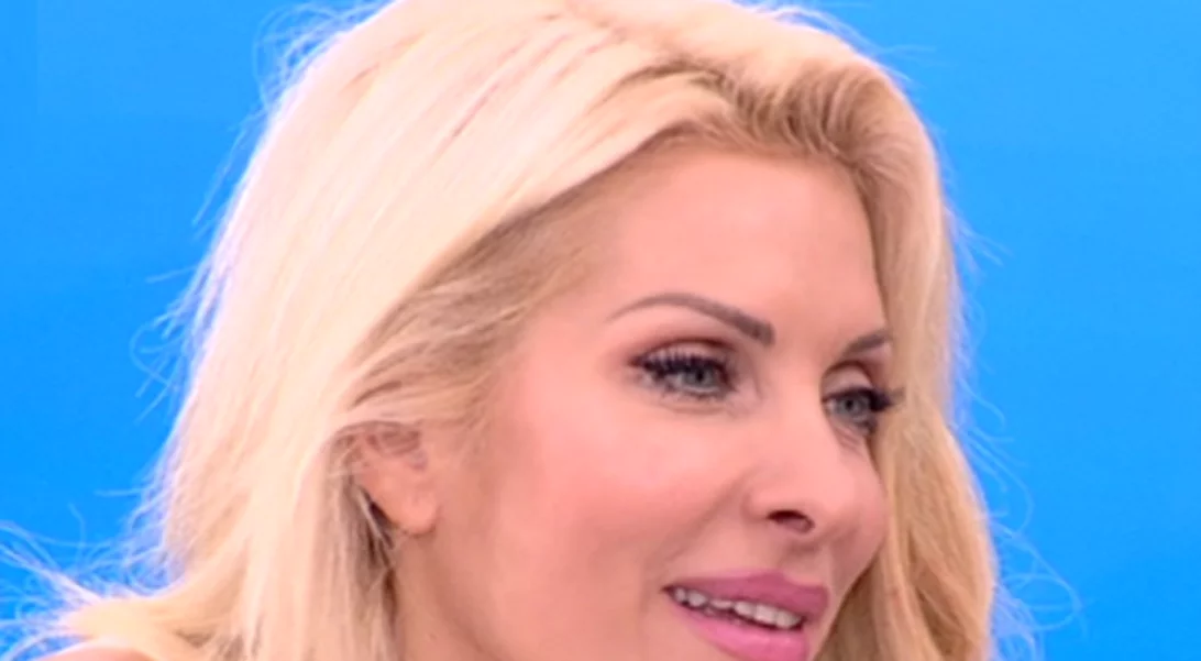 Ελένη Μενεγάκη: Η εξομολόγηση για την απώλεια του πατέρα της & η ερώτηση για τη σχέση της με τον Παντζόπουλο!