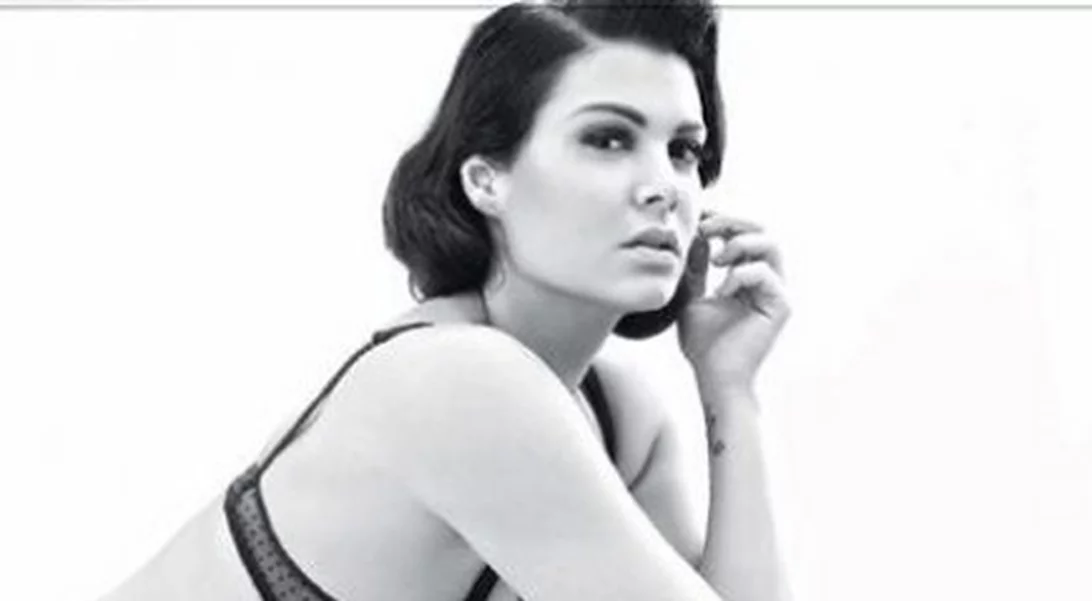 H Μαρία Κορινθίου ποζάρει ολόγυμνη για καλό σκοπό!