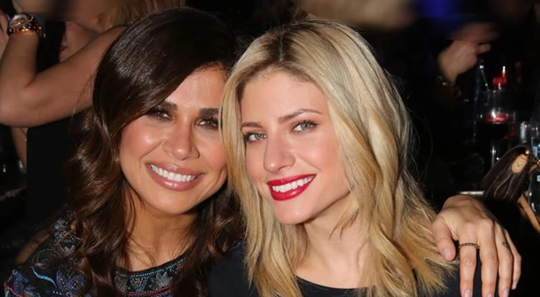 Ευαγγελία Αραβανή: Η βραδινή της έξοδος με τη φίλη της, Νεσχάν Μουλαζίμ