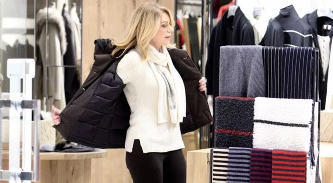 Έλλη Στάη: Με casual look για shopping