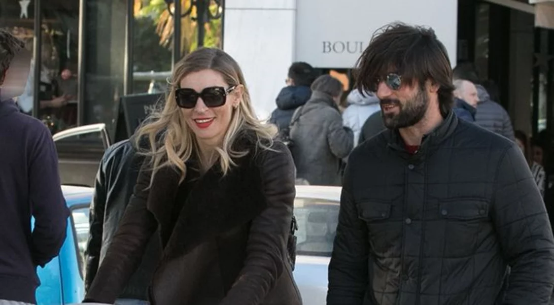 Ζέτα Δούκα: Οικογενειακή βόλτα στην Γλυφάδα