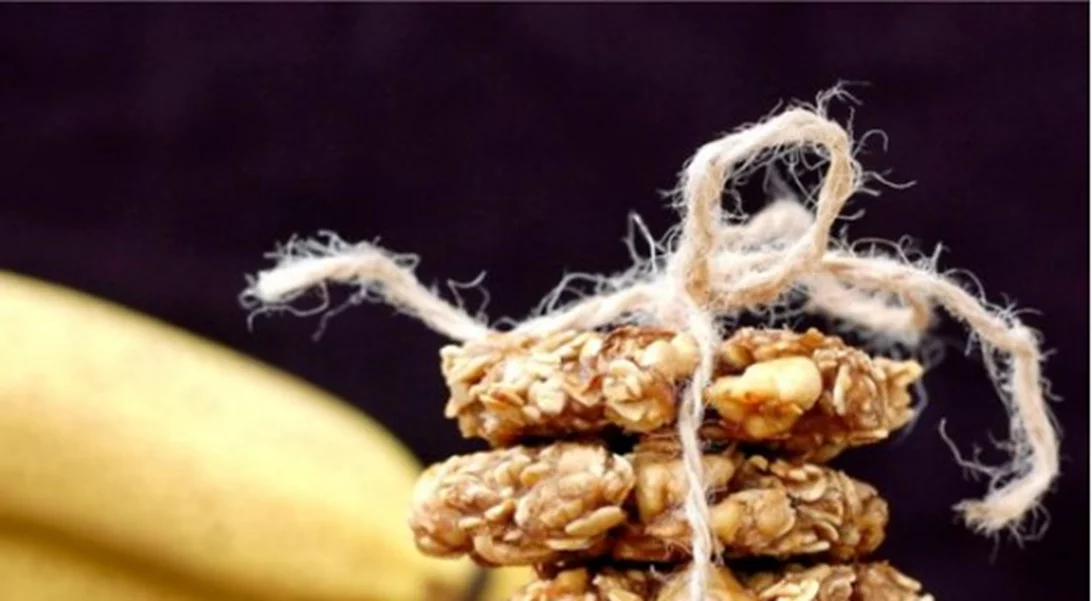 To δοκιμάσαμε! Σπιτικά cookies μπανάνας με MONO 3 υλικά (και χωρίς αλεύρι ή ζάχαρη)!