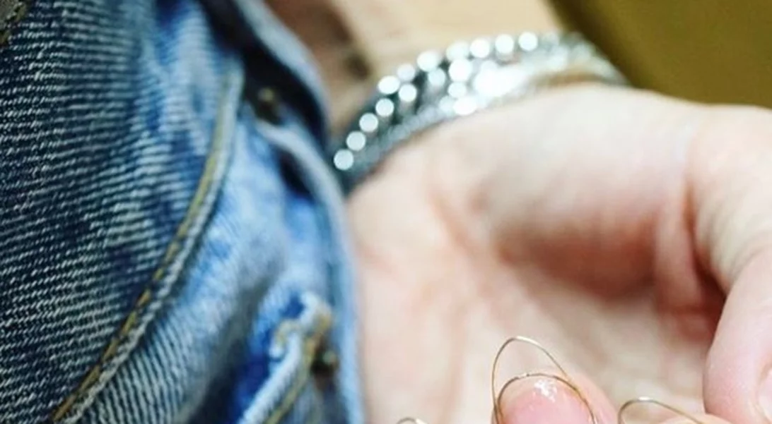 #maniMonday: Σου συστήνουμε το Wire Nail Art!