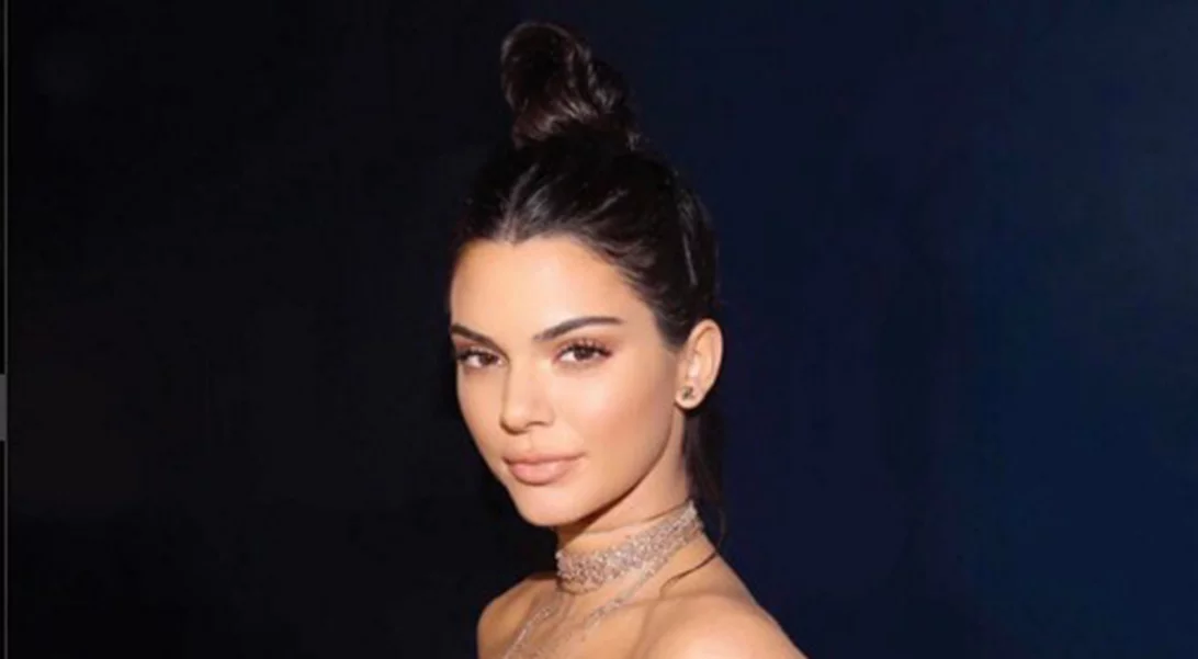 Kendall Jenner: Ποζάρει χωρίς σουτιέν για φωτογραφία στο instagram