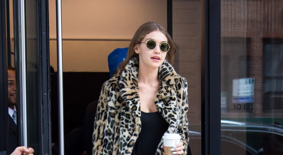 Gigi Hadid: Oι πιο απλοί και stylish συνδυασμοί για του Αγίου Βαλεντίνου