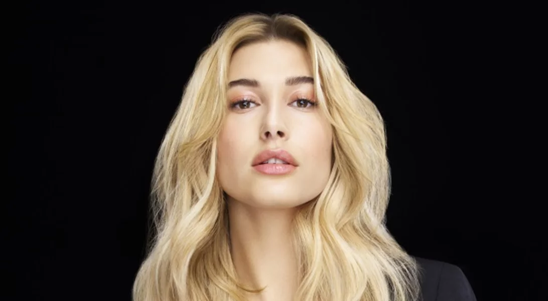 Hailey Baldwin: Εσύ μπορείς να την αναγνωρίσεις χωρίς make up;