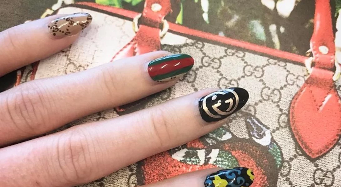 Η νέα τάση στα νύχια δεν είναι αυτό ακριβώς που φαντάζεσαι