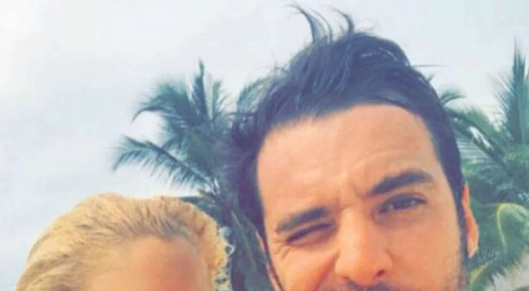 Δούκισσα Νομικού - Δημήτρης Θεοδωρίδης: Η ειδοποίηση του γάμου τους που έστειλαν στους καλεσμένους