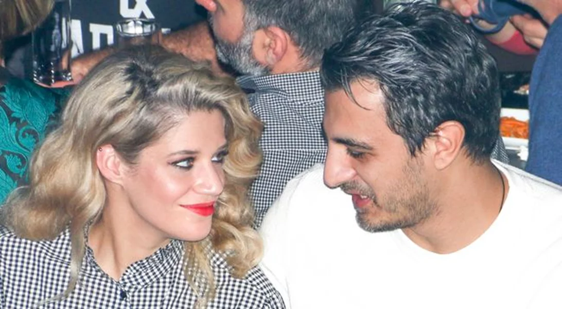 Τζένη Θεωνά - Δήμος Αναστασιάδης: Η βραδινή έξοδος του ερωτευμένου ζευγαριού