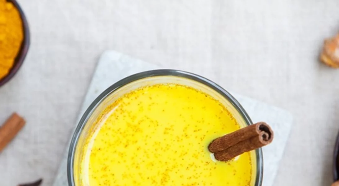 Αντικατάστησε τον καφέ σου με αυτό το ρόφημα και το σώμα σου θα σε ευγνωμονεί!