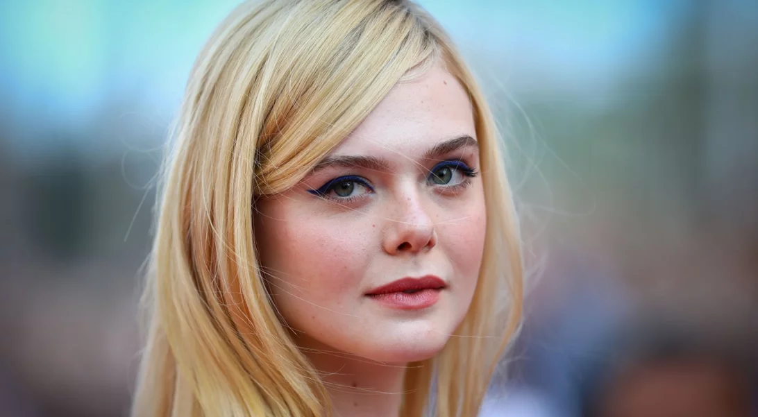 Elle Fanning: Έχεις 5 λόγους να λατρέψεις την γκαρνταρόμπα της στις Κάννες 2017
