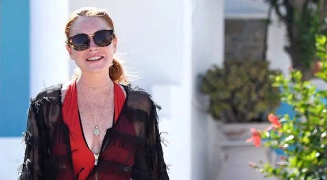 Lindsay Lohan: Απόδραση στη Μύκονο (φωτογραφίες)