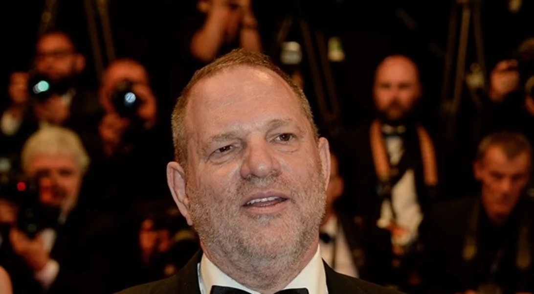 Harvey Weinstein: Η πρώτη του (προκλητική) εμφάνιση μετά το σκάνδαλο