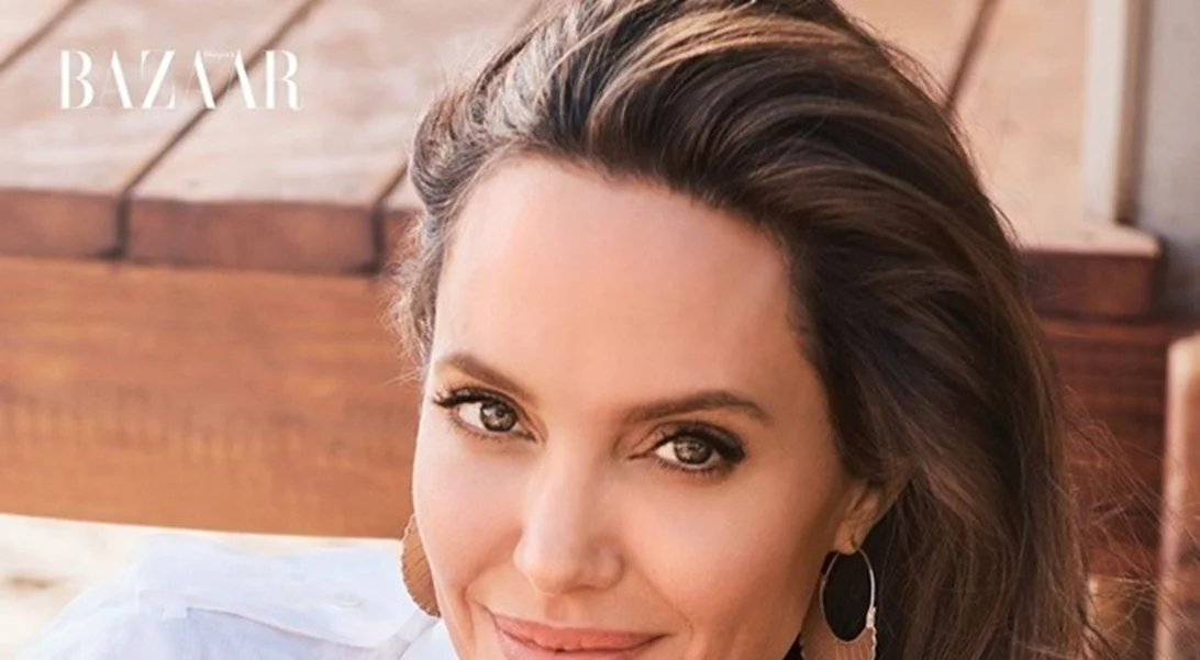 Angelina Jolie: Στο εξώφυλλο του επετειακού Harper's Bazaar