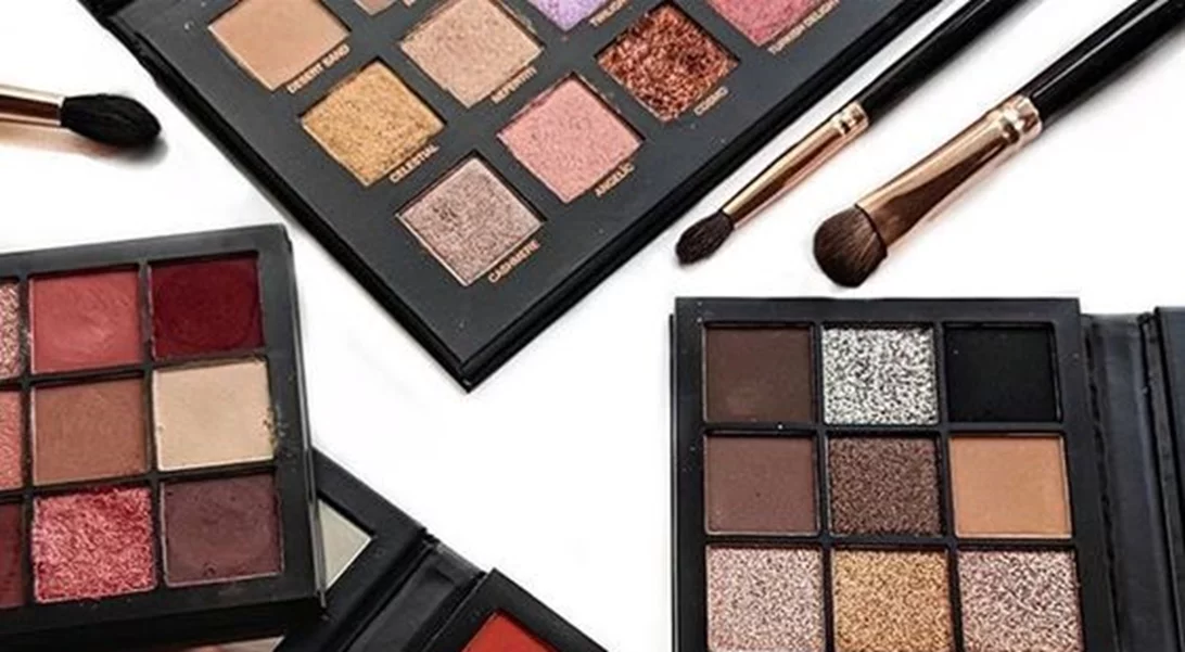 Τι συμβαίνει όταν ένα παιδάκι μπαίνει στα Sephora και έχει διάθεση να παίξει;