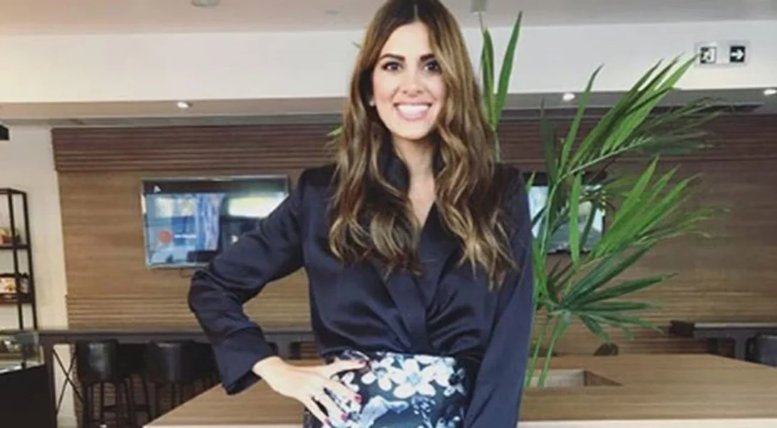 Πώς να φορέσεις τα μεταλλικά μποτάκια τώρα