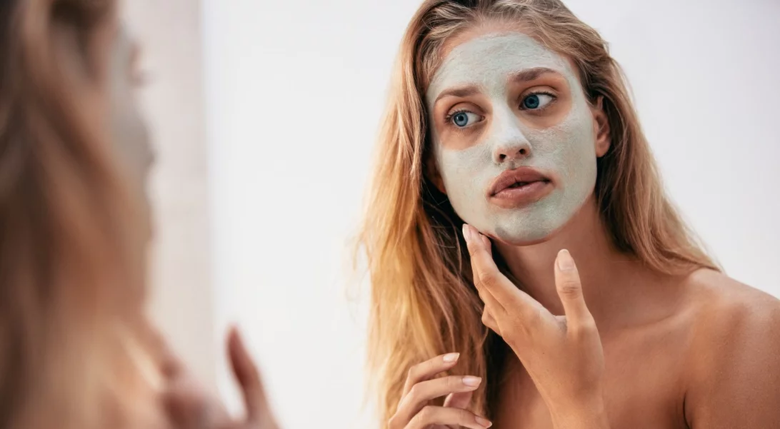 Ποια ώρα είναι η καλύτερη για να κάνεις μάσκα προσώπου;