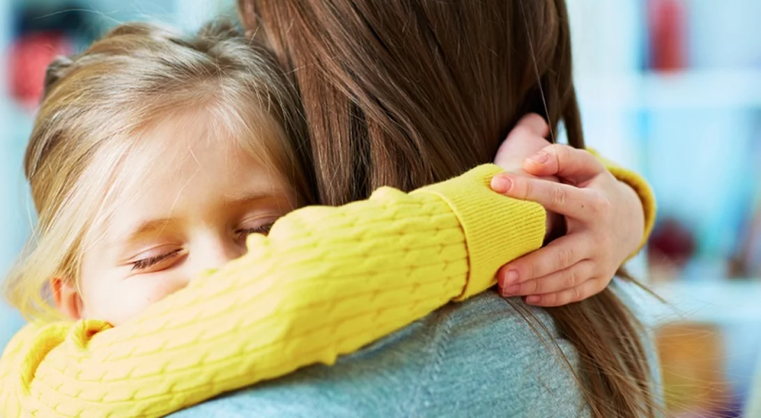 Mother Blame | Η ντροπή της ψυχολογίας που κατηγορεί τη μάνα για όλα