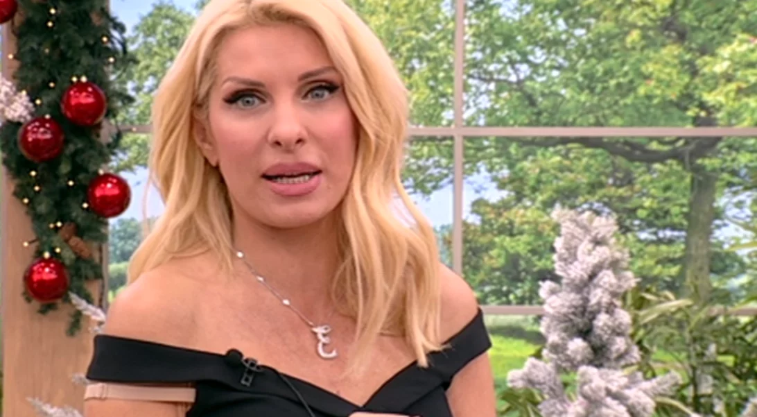 Ελένη Μενεγάκη | Η παράκληση on air σε τηλεθέατρια!