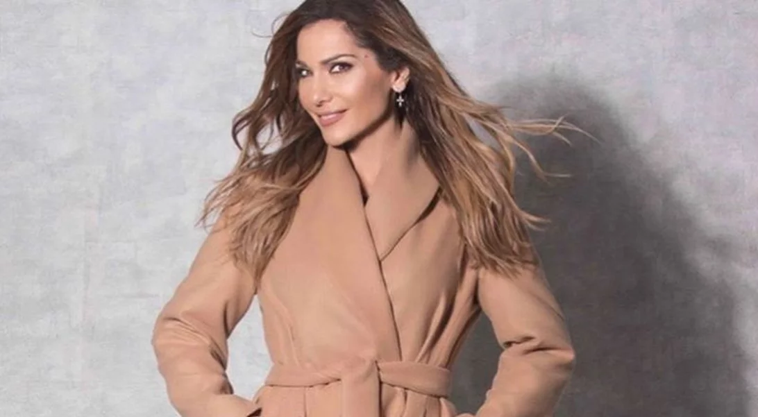 Δέσποινα Βανδή | Εμφάνιση έκπληξη σε μαγαζί της Γλυφάδας