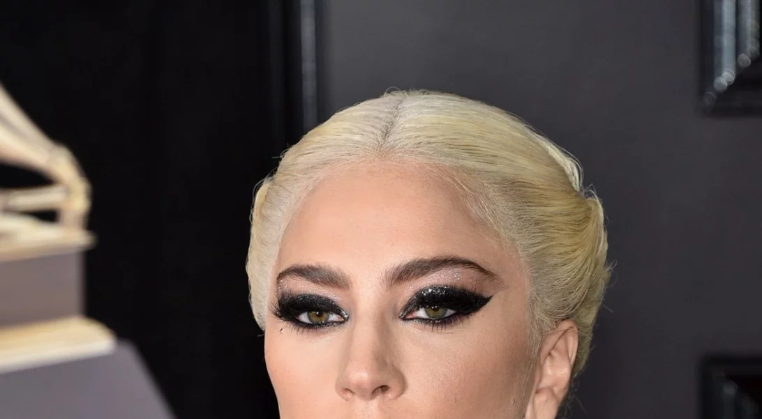 Η Lady Gaga πόζαρε χωρίς μακιγιάζ και την αγάπησε όλο το Twitter!