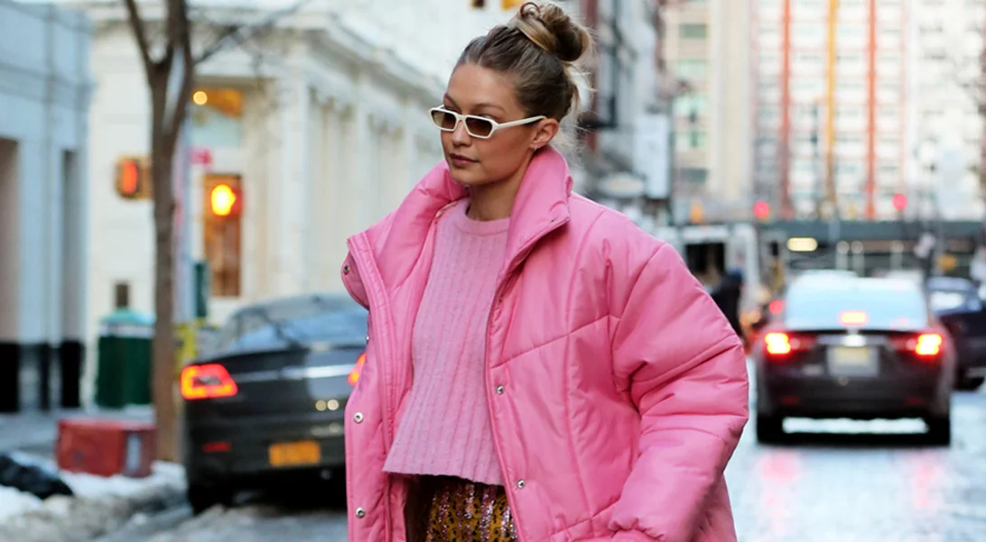 Gigi Hadid: Φορά το πιο hot παντελόνι της επόμενης σεζόν