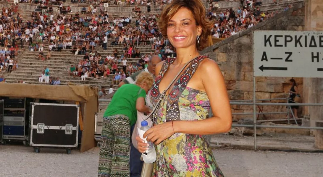 Δήμητρα Ματσούκα | Μαγνήτισε τα βλέμματα σε τελευταία έξοδο