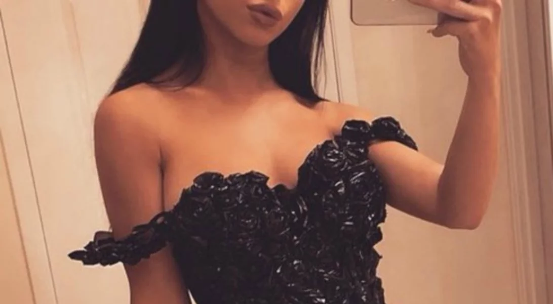 Κι όμως, αυτό το φόρεμα έχει φτιαχτεί από σακούλες σκουπιδιών (!)