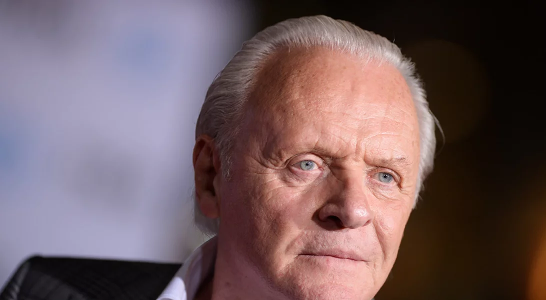 Anthony Hopkins | Ο θρυλικός ηθοποιός αποκαλύπτει πως έχει διακόψει κάθε σχέση με την κόρη του