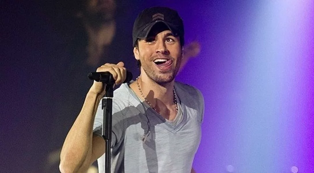 Enrique Iglesias | Στην Ελλάδα για την πολυαναμενόμενη συναυλία του