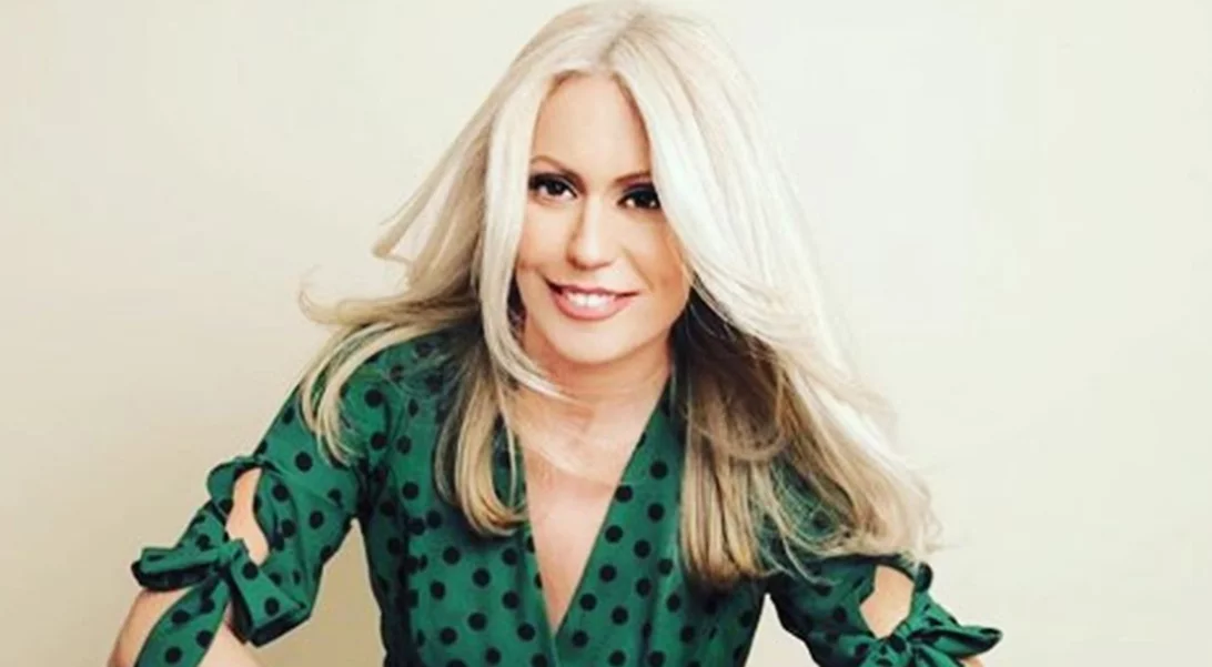 Μαρία Μπακοδήμου | Μπορείς να φανταστείς με ποιον κάνει διακοπές στο Μεσολόγγι;