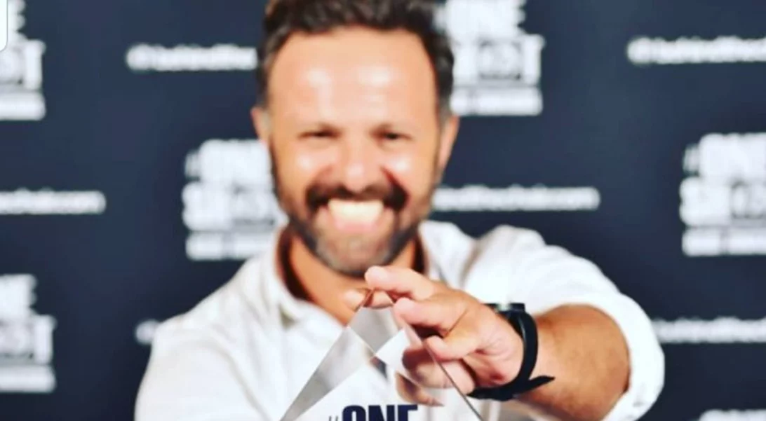 Ποιος είναι ο Χρήστος Μιχαηλίδης, ο hair expert που κέρδισε τον δημοφιλέστερο διαγωνισμό κομμωτικής στον πλανήτη!