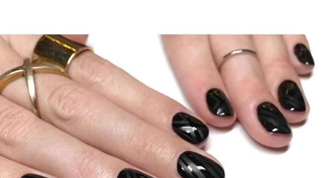 Μήπως το επόμενο σχέδιο στα νύχια σου πρέπει να είναι αυτό;