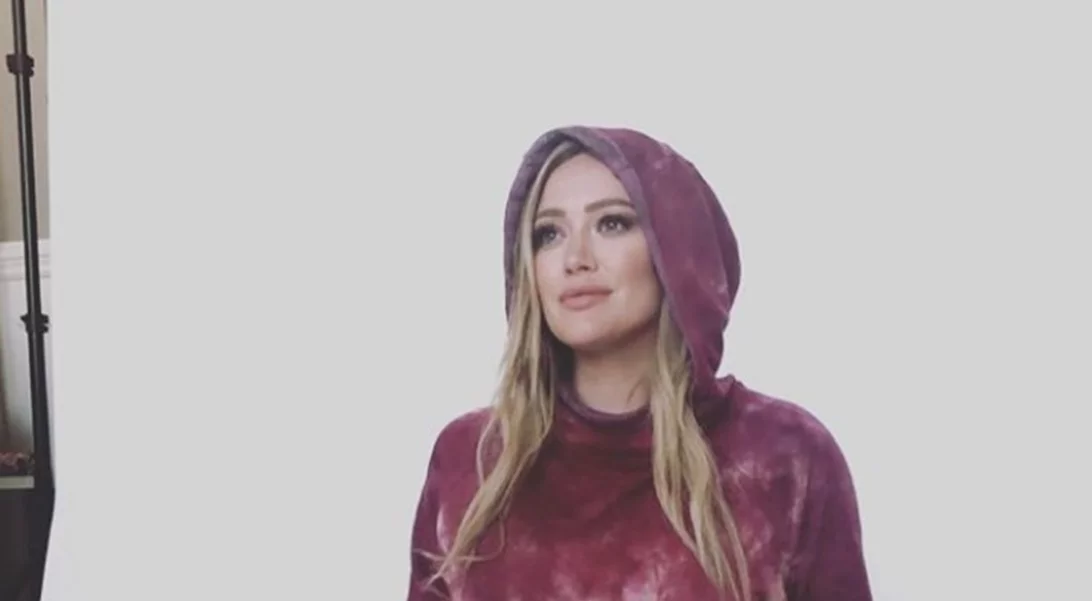 H Hilary Duff γέννησε και ήδη μοιράστηκε την πρώτη φωτογραφία της κόρης της!