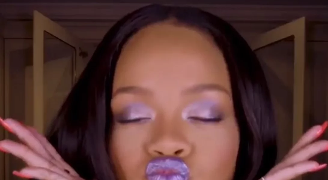 Άλλο ένα beauty tutorial από την Rihanna που αξίζει να δεις