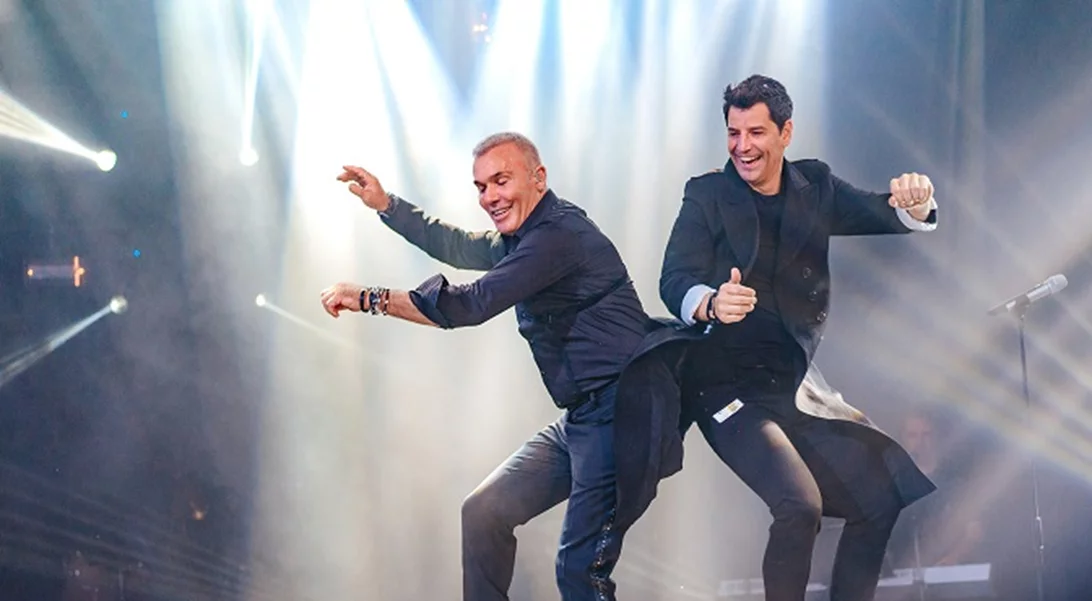 Σάκης Ρουβάς - Στέλιος Ρόκκος | Οι λαμπερές παρουσίες στην πρεμιέρα τους