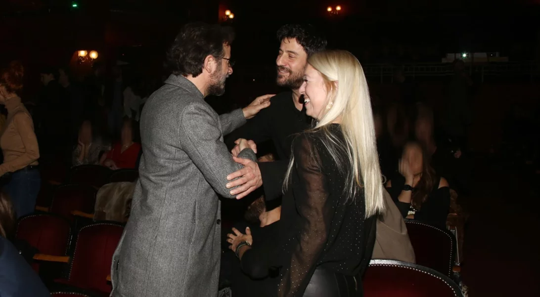 7 άβολες στιγμές των Ελλήνων celebrities που απαθανάτισε ο φακός