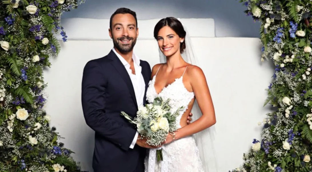 Χριστίνα Μπόμπα - Σάκης Τανιμανίδης | Στο εκκλησάκι που παντρεύτηκαν (pic)