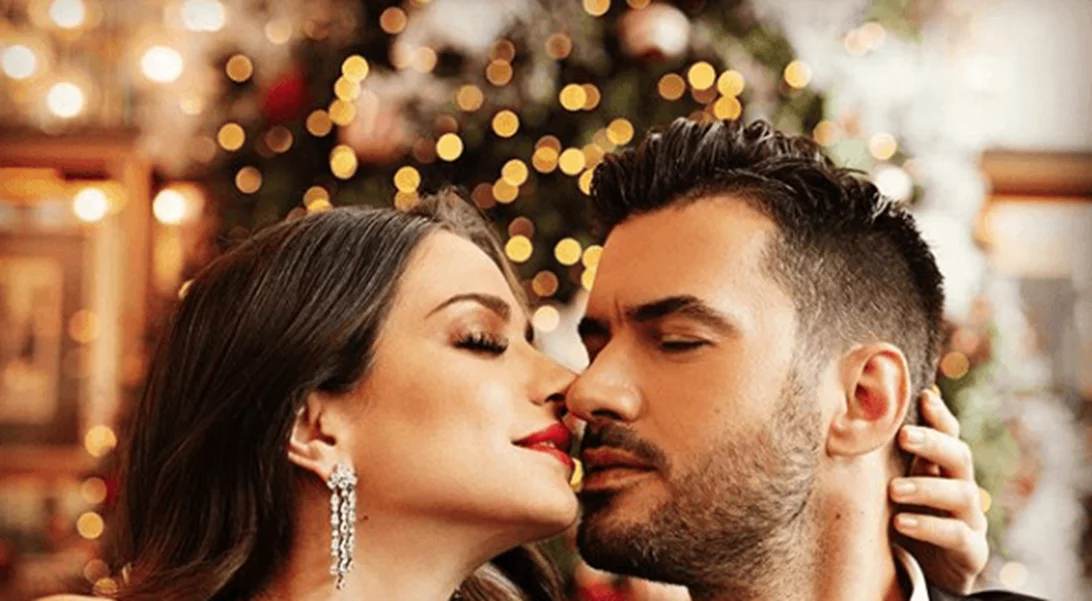 Στο σπίτι τους, σε διακοπές, σε εξόδους | Ο Γιάννης Τσιμιτσέλης φωτογραφίζει παντού & συνέχεια την Κατερίνα Γερονικολού (pics)