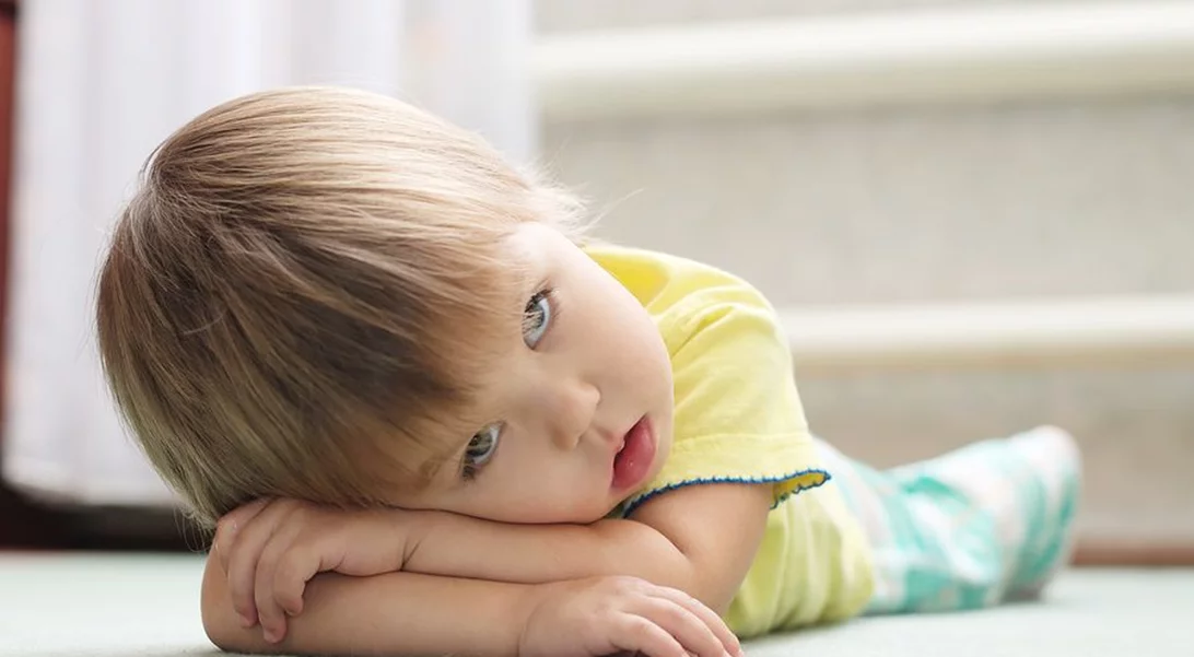 3 απλά παιχνίδια που μπορούν να βοηθήσουν στο άγχος αποχωρισμού του μωρού