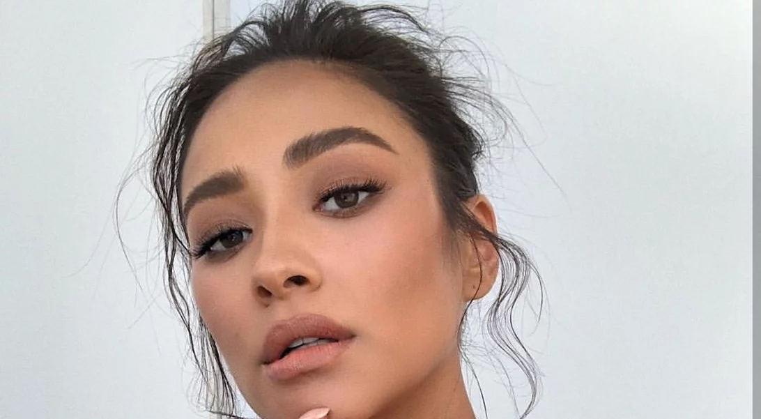 Ποια Kim Kardashian; Αυτή είναι η βασίλισσα του nude μακιγιάζ ΜΕ ΔΙΑΦΟΡΑ!