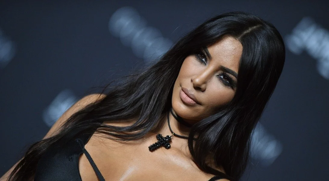 Είμαι μελαχρινή, τι χρώμα να βάψω τα μαλλιά μου; Τα καλύτερα χρώματα μαλλιών για μελαχρινές