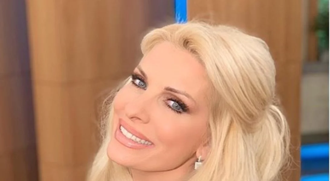 Ελένη Μενεγάκη | Μόλις αποκάλυψε πόσα κιλά είναι