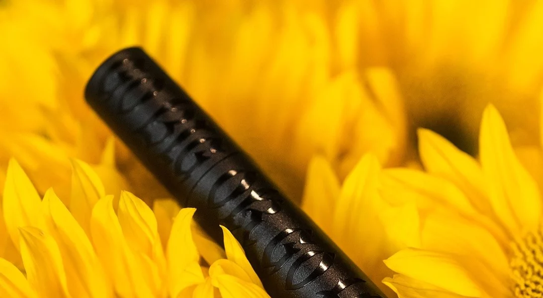 Η Kat Von D μόλις έβγαλε την πρώτη της μάσκαρα, η οποία είναι και vegan και σου χαρίζει τέλειες βλεφαρίδες!