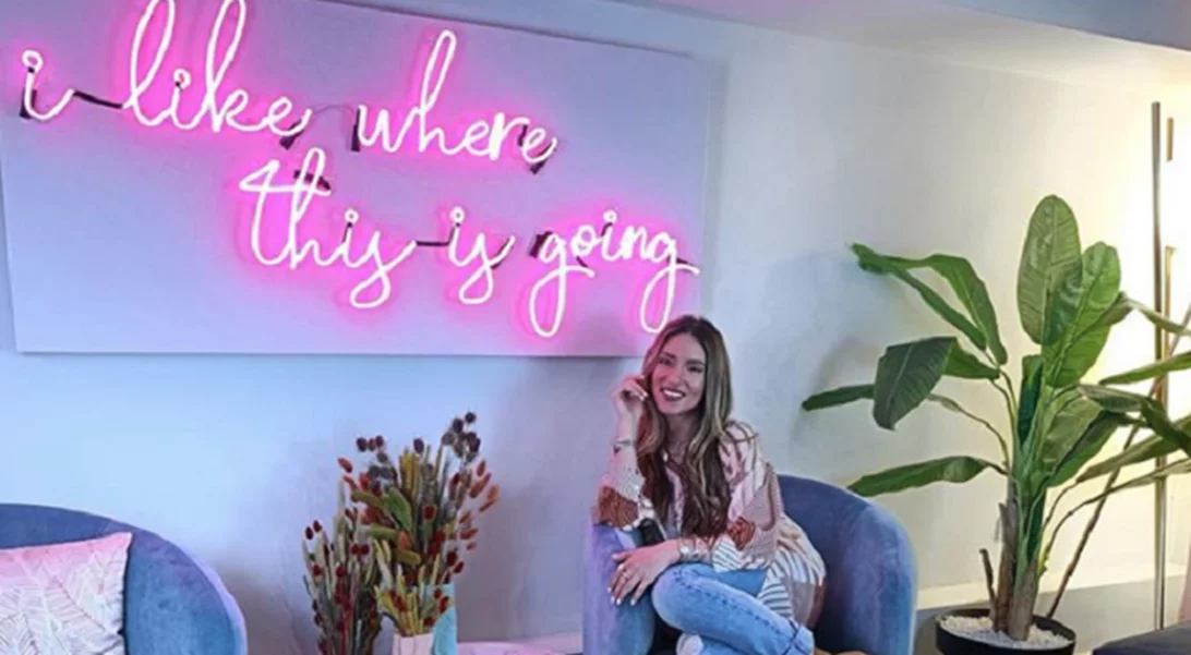 Αθηνά Οικονομάκου | Δες νέες φωτογραφίες από το γραφείο της (Πόσο τέλεια το έχει διακοσμήσει!)