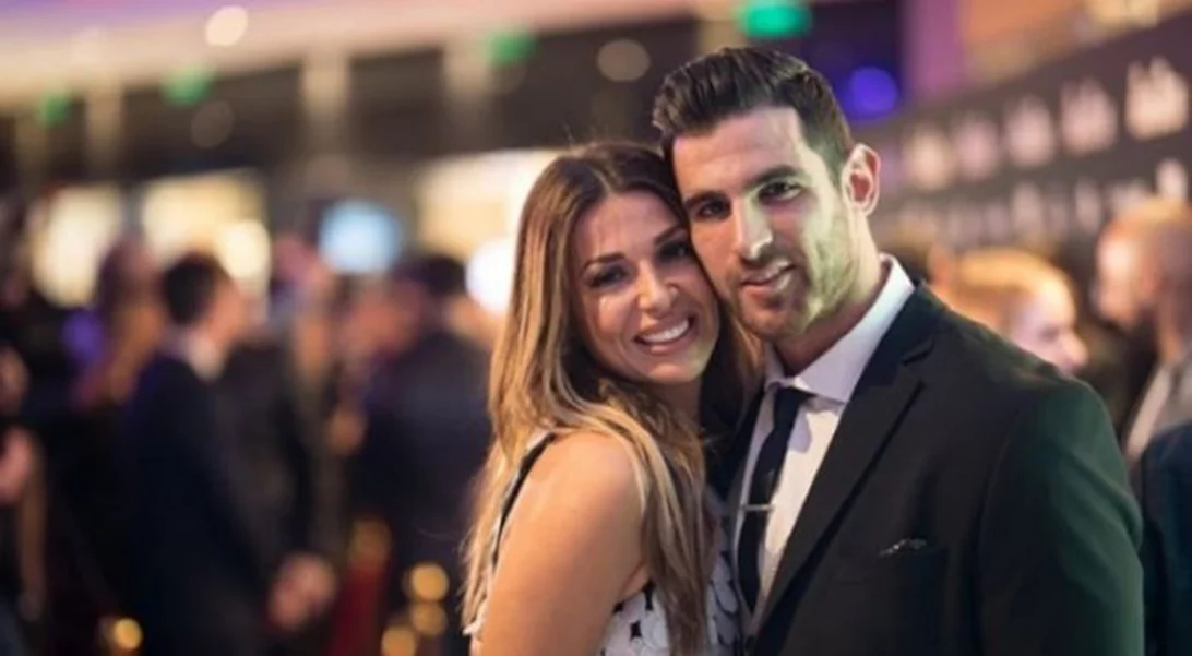 Η Ελένη Χατζίδου αρραβωνιάστηκε! Δες το εντυπωσιακό δαχτυλίδι