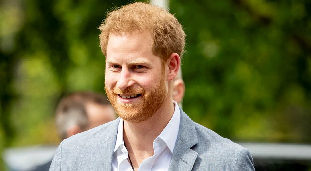 Η απρόσμενη αντίδραση του πρίγκιπα Harry όταν τον αποκάλεσαν «όμορφο»