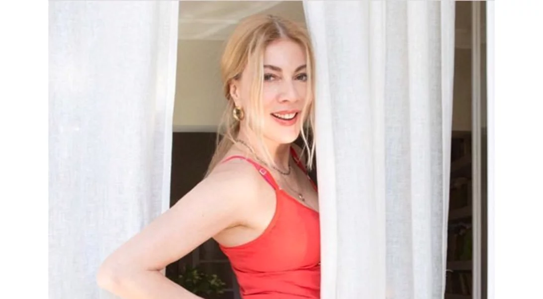 Σμαράγδα Καρύδη | Η τρυφερή φωτογραφία με τον παππού της