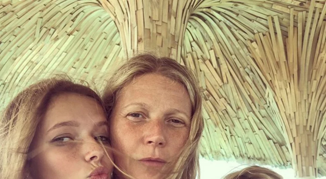 To μήλο έπεσε κάτω από τη μηλιά | Η 16χρονη κόρη της Gwyneth Paltrow είναι ίδια η μαμά της (pics)